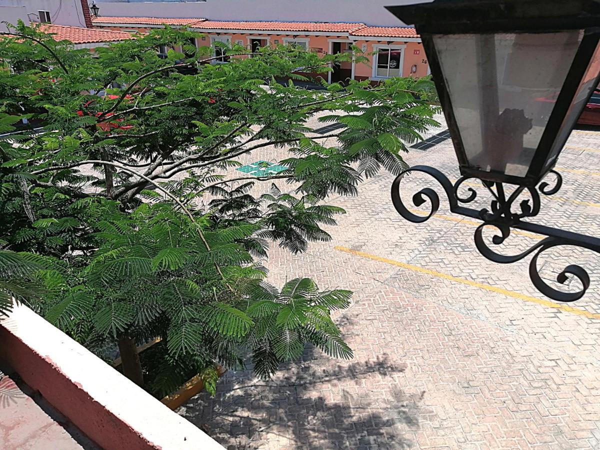Hotel Aquiles Guadalajara Kültér fotó